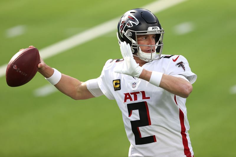 Atlanta Falcons' Julio Jones looks to connect with Matt Ryan in