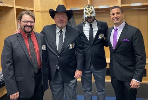 Tony Schiavone, Jim Ross, Excalibur, and Justin Roberts