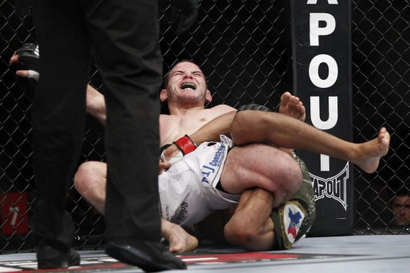 Charles Oliveira used the UFC&#039;s first-ever calf slicer to take out Eric Wisely in 2012.