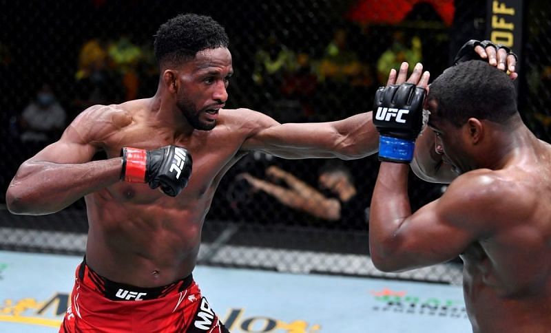 Neil Magny (left) and Geoff Neal (right)