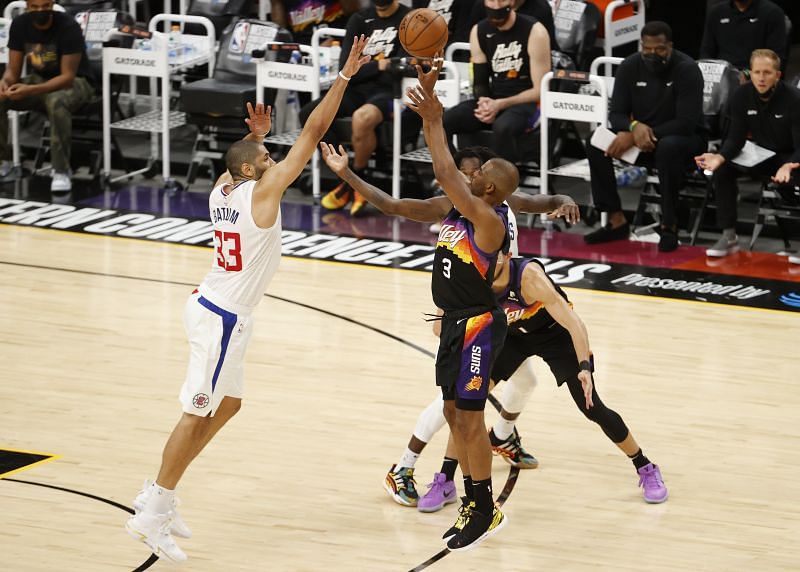 Chris Paul shoots over Batum in Angeles Clippers v Phoenix Suns - Game Five