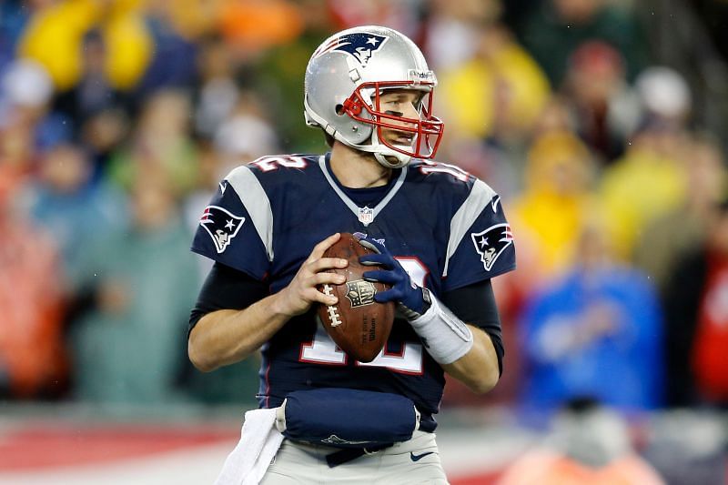 Tom Brady Congratulates LeGarrette Blount on Eagles Super Bowl Ring