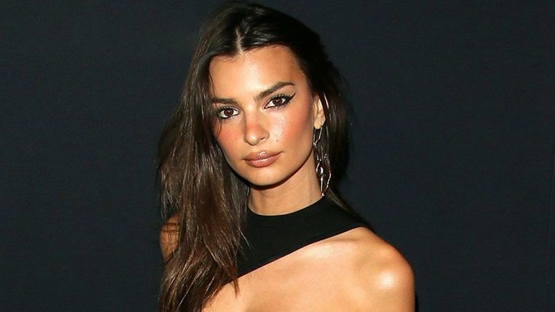 Emily Ratajkowski (image via Getty Images)