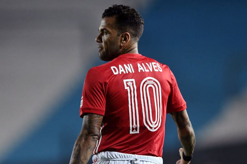 Dani Alves is still a huge miss for Sao Paulo