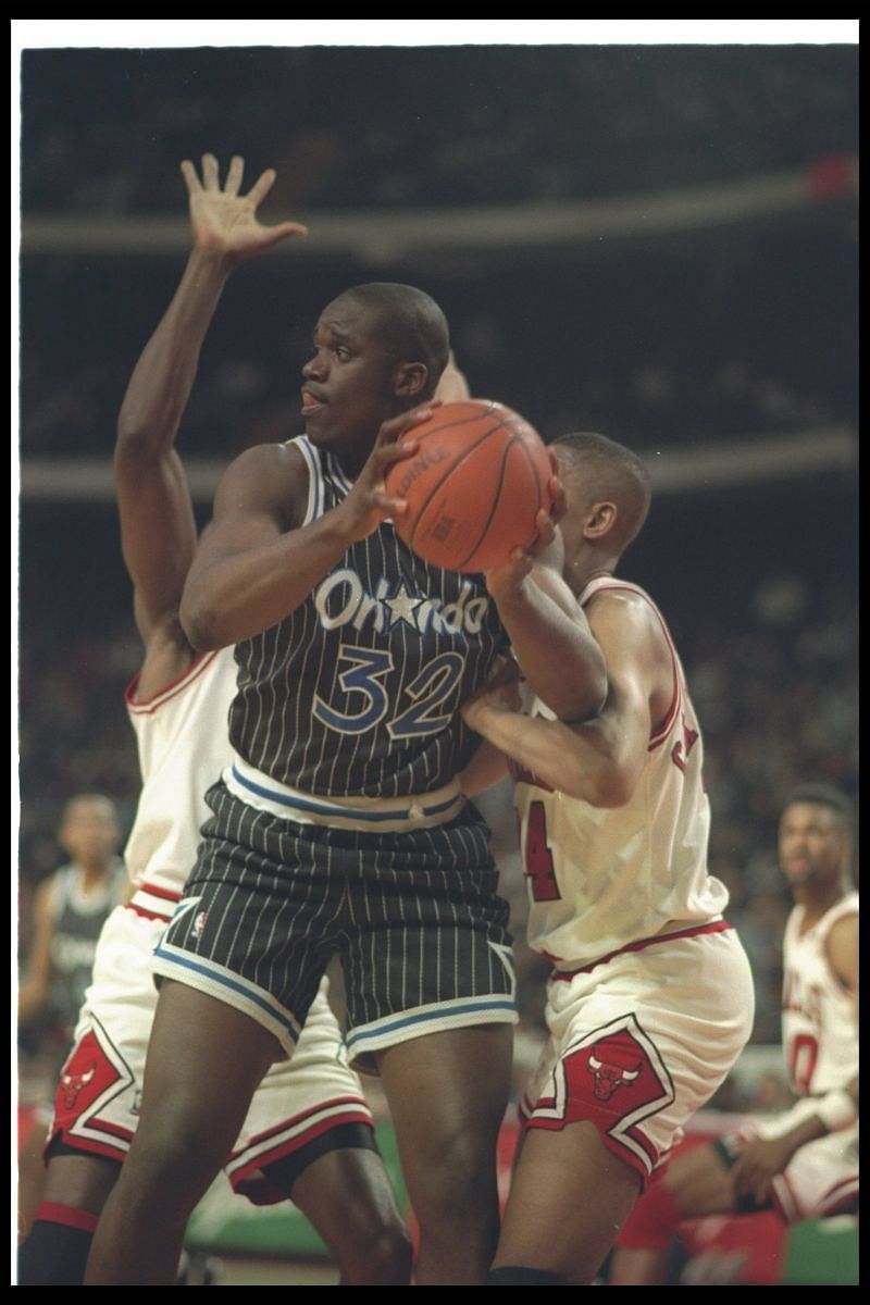 Penny Hardaway of the Orlando Magic looks to pass the ball during a game against the Chicago Bulls