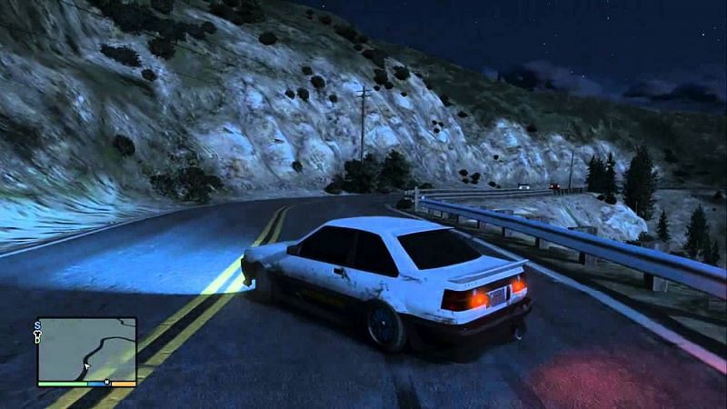 A scene in GTA 5 that is reminiscent of Initial D (Image via StreetVersion, YouTube)