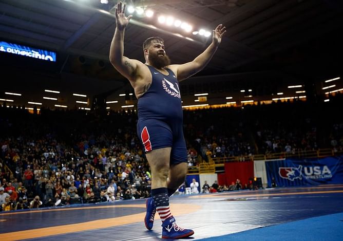Who is Adam Coon? Tennessee Titans sign world champion wrestler