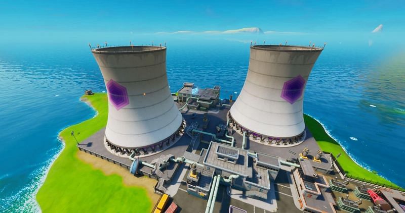 Steamy Stacks is located east of Craggy Cliffs and north of Dirty Docks(Image via Fortnite Insider)