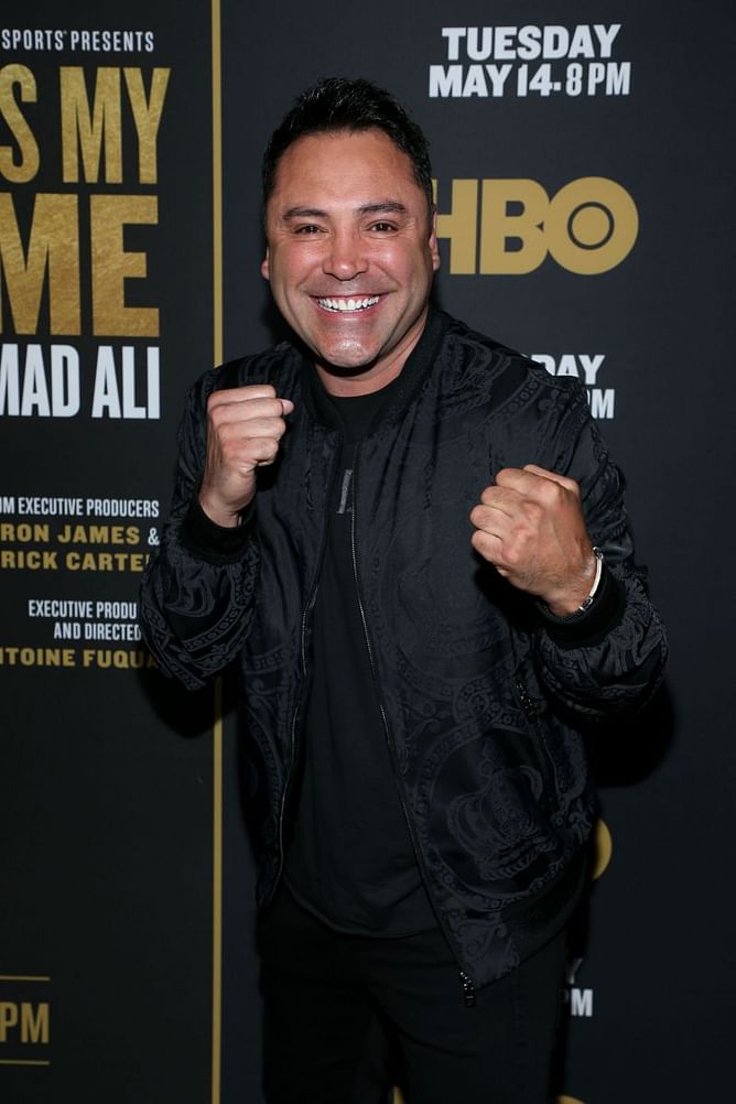 What weight will Oscar De La Hoya box Vitor Belfort at?