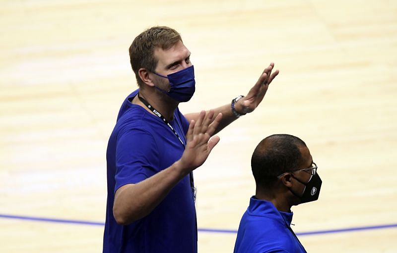 Dallas Mavericks v Los Angeles Clippers - Game Seven