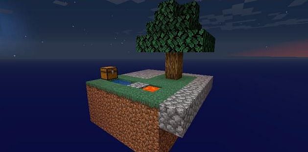 The beginning of an efficient Skyblock world in Minecraft (Image via apkpure)