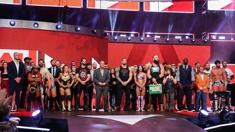 WWE ने कई फेमस सुपरस्टार्स को रिलीज करते हुए चौंकाया 