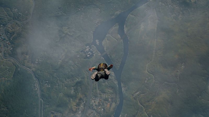 Timing the parachute jump is crucial in BGMI (Image via Sportskeeda)