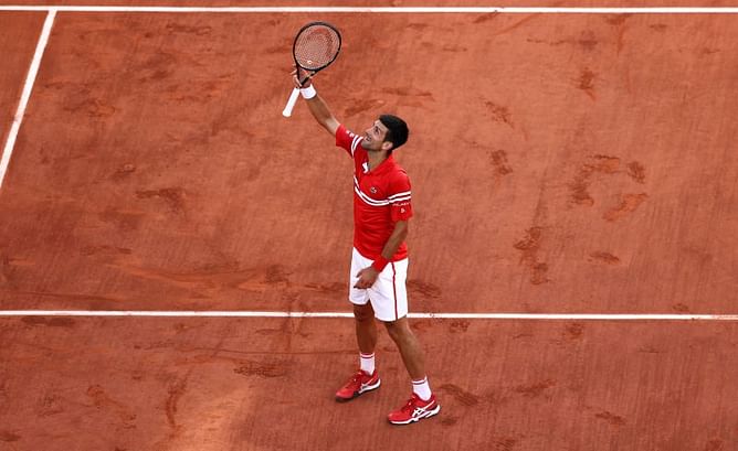 Mats Wilander says Novak Djokovic looks "scary good" & "motivated" to complete Calendar Slam, Mischa Zverev calls him a "machine"