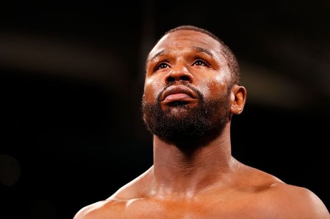 Floyd Mayweather responds to Jake Paul claiming that Logan won that fight