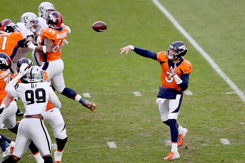 Las Vegas Raiders vs Denver Broncos