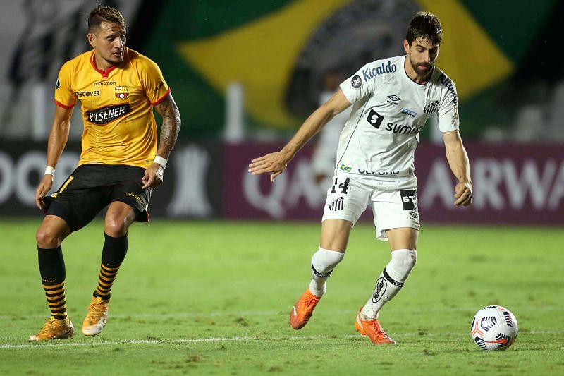 Santos play host to Ceara SC at the Urbano Caldeira Stadium on Sunday