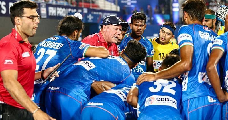 Graham Reid with the Indian Men&#039;s Hockey Team &copy;Hockey India