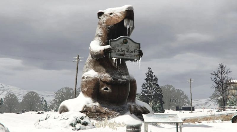 Ludendorff&#039;s famous Beaver statue (Image via GTA Wiki)