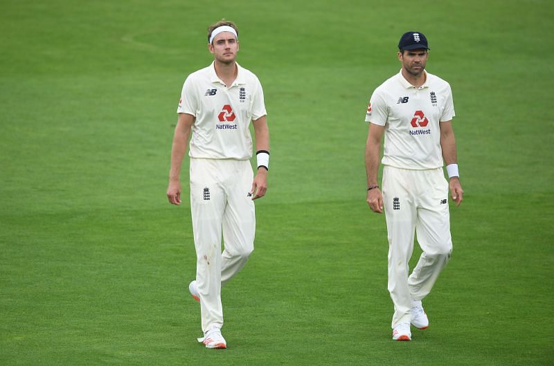 Stuart Broad &amp; James Anderson (R)