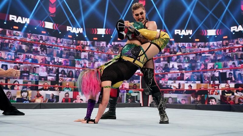 Wwe Raw June 14 Episode Viewership And Ratings Released As The Women S Division Dominates The Show