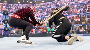 2 Reasons why Rey Mysterio should dethrone Roman Reigns & 3 reasons he shouldn't