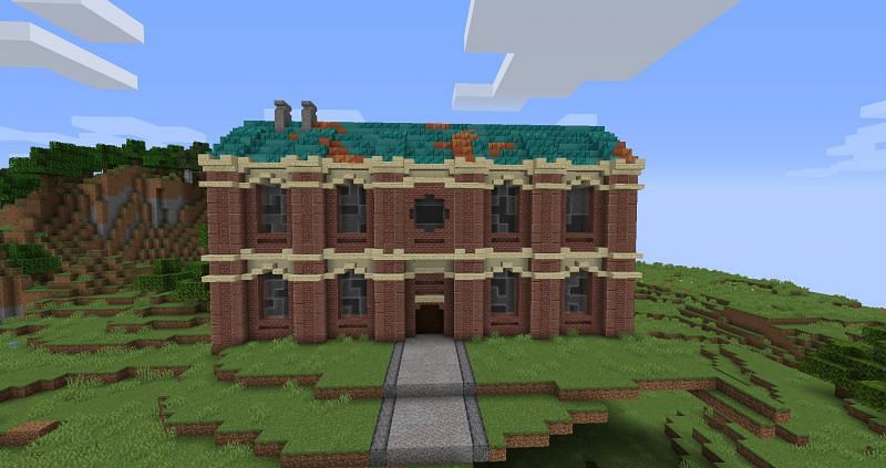 A build that uses multiple types of copper blocks for the roof (Image via u/-Anonymous105 on Reddit)