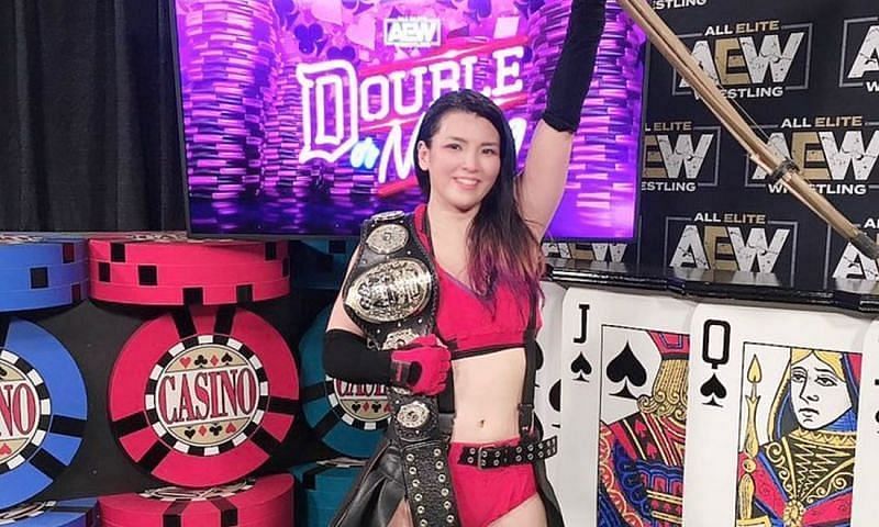 Hikaru Shida surprised her AEW fans by introducing a new look!