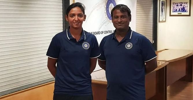 "I always get a lot of information while talking to him" – Harmanpreet Kaur on her equation with Ramesh Powar