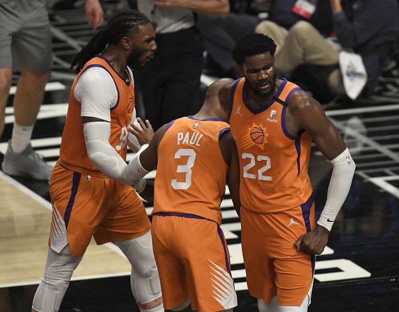 Deandre Ayton #22 reacts after a blocked shot.