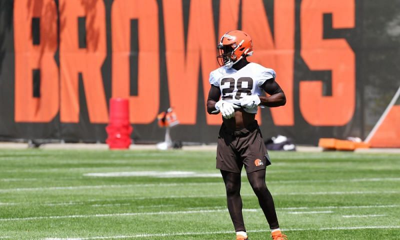 Cleveland Browns rookie LB Jeremiah Owusu-Koramoah