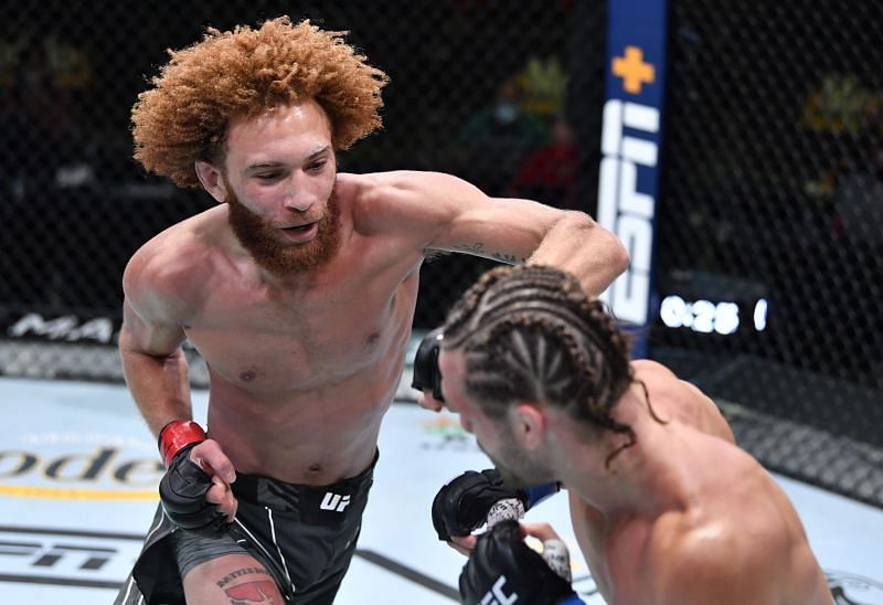 'Violent Bob Ross' Luis Pena defeats Alex Munoz at UFC Vegas 24