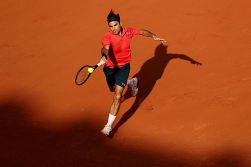 Roger Federer in action against Marin Cilic