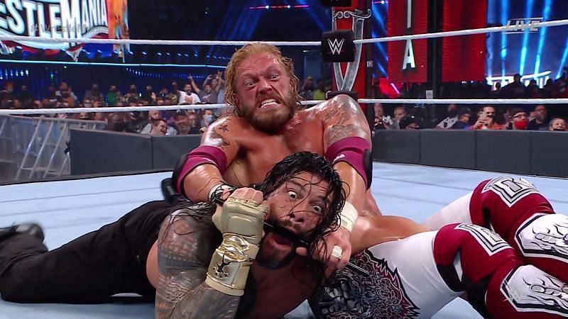 Edge was unable to win the WWE Universal Title at WrestleMania 37