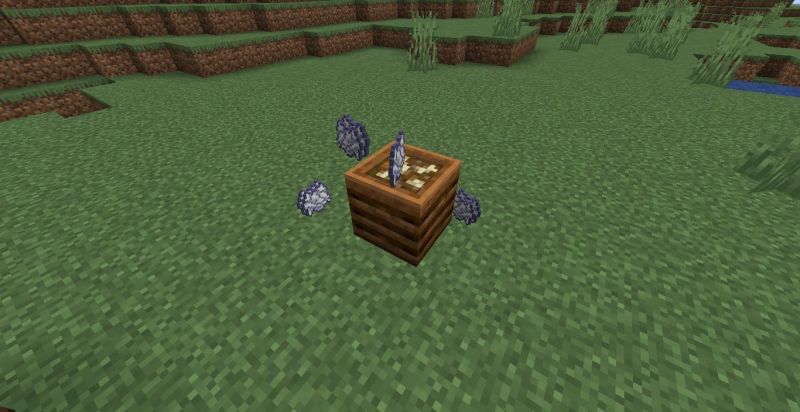 Turn glow berries into bone meal (Image via Minecraft)