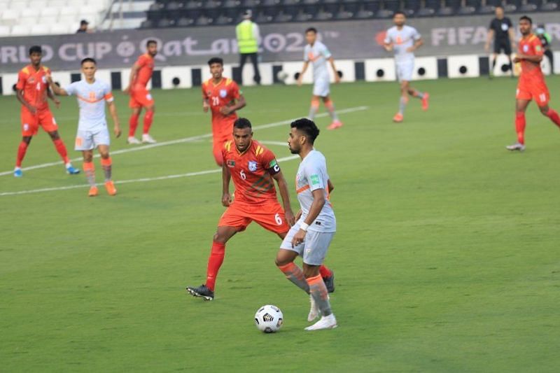 Brandon Fernandes bossed the midfield for the Indian Football Team against Bangladesh in their 2022 FIFA World Cup Qualifiers (Image Credits: Indian Football Team Twitter)