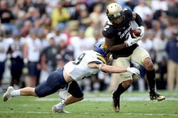New England Patriots sign free-agent WR Devin Ross, filling final roster spot