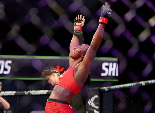 Claressa Shields celebrates after her win over Brittney Elkin