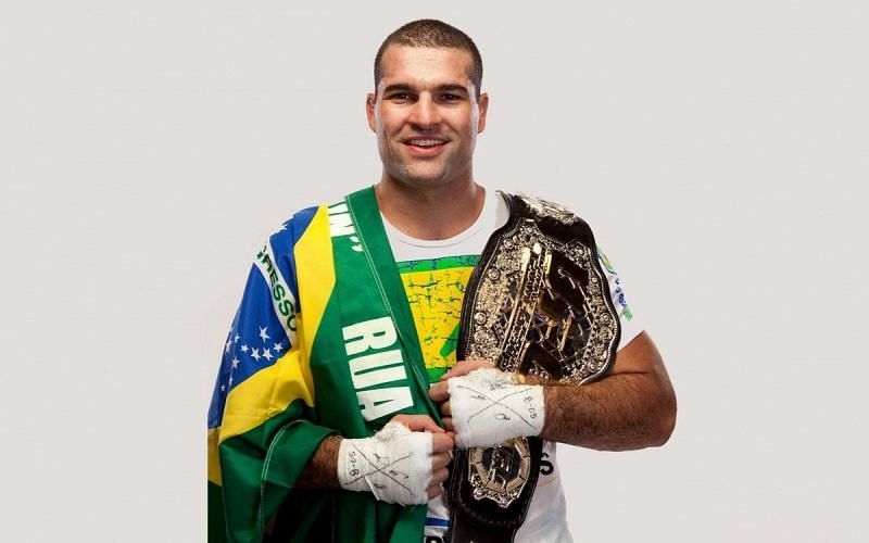 Shogun Rua became an MMA legend when he won the UFC light-heavyweight title on his second attempt.