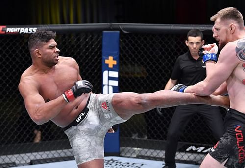 UFC Fight Night: Overeem v Volkov