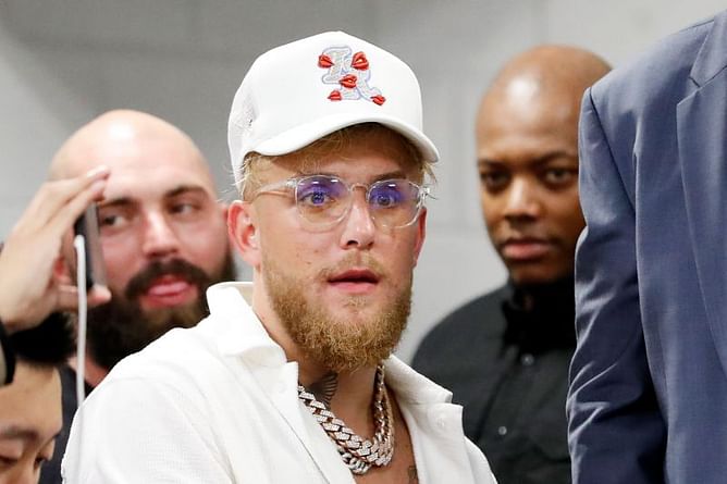 Watch: Jake Paul delivers a moving pep talk to brother Logan Paul moments before the Floyd Mayweather fight