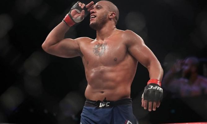 "I’m gonna give him a lot of pressure" - Ciryl Gane remains confident in his chances of beating Derrick Lewis at UFC 265