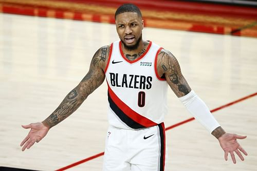 Damian Lillard (#00) reacts during the third quarter against the Dallas Mavericks.