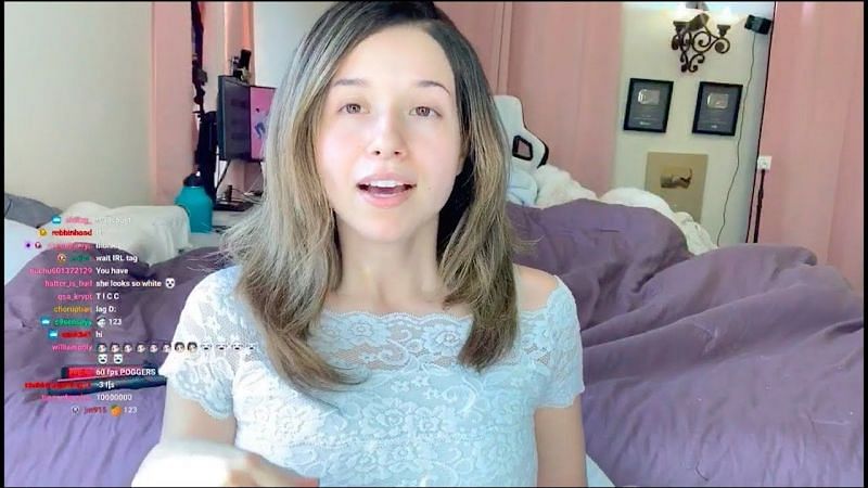 Pokimane without makeup has been a breakout search frequently (Image via Sportskeeda)