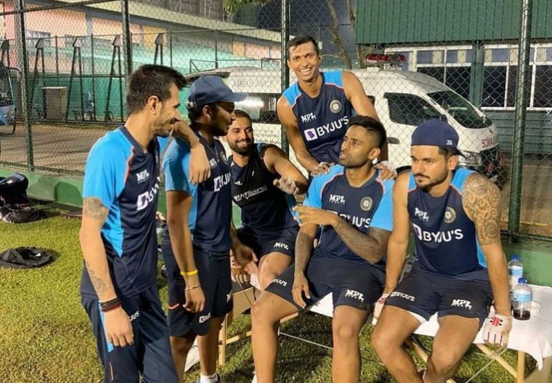 Yuzvendra Chahal shares a picture with Team India players after a practice session