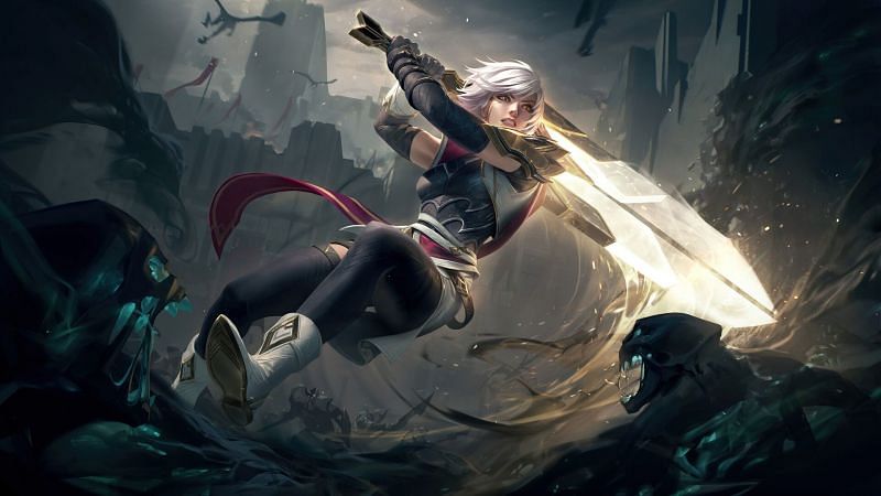 Riven switching her sword for a sentinel weapon is uncharacteristic of her (Image via League of Legends)