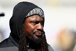 Marshawn Lynch delivers verdict on Packers-Aaron Rodgers standoff: 'If you don’t win a Super Bowl then they both was bullsh****n'