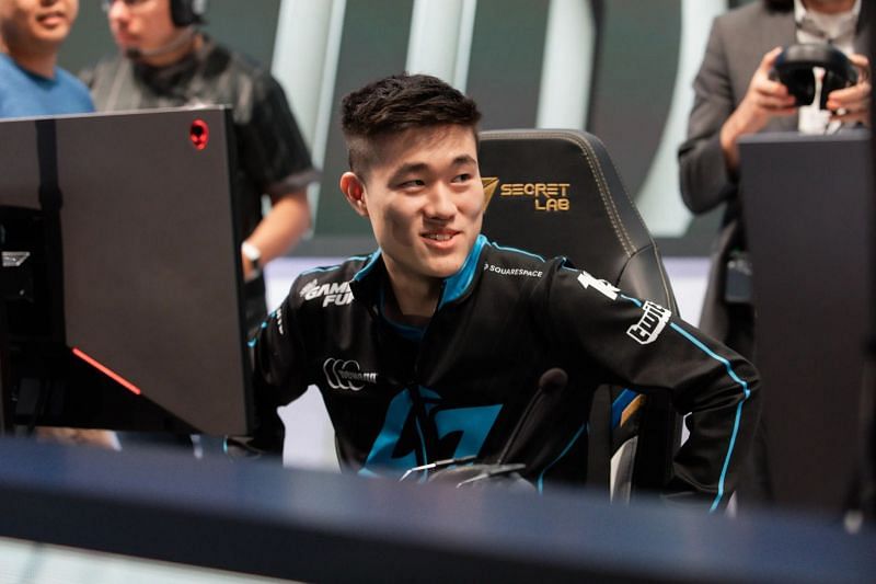 &quot;Pobelter&quot; claims he was reduced to tears from pressure to play for CLG (Image via Riot Games)