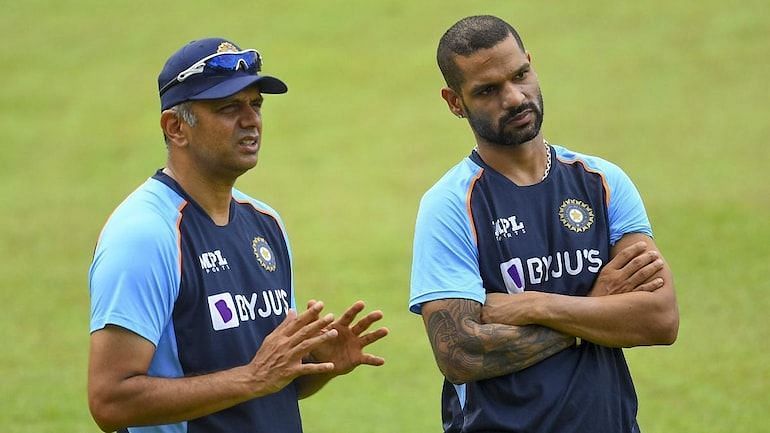 Rahul Dravid (L) and Shikhar Dhawan oversee India&#039;s practice session in Sri Lanka (PC: BCCI)