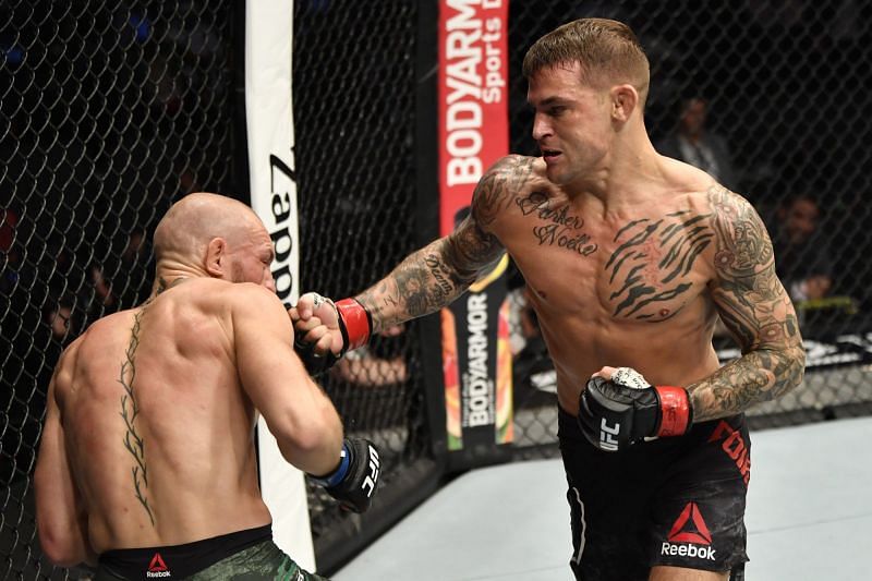 Dustin Poirier strikes Conor McGregor from his southpaw stance